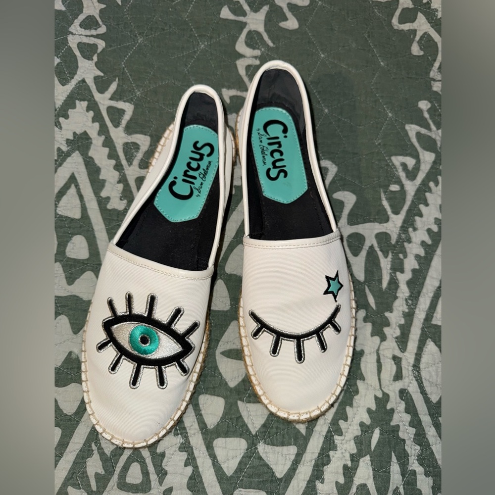 Circus by Sam Edelman White Espadrilles with Eye Design size 39 euro size 9 us